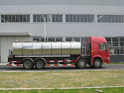 asphalt transport truck